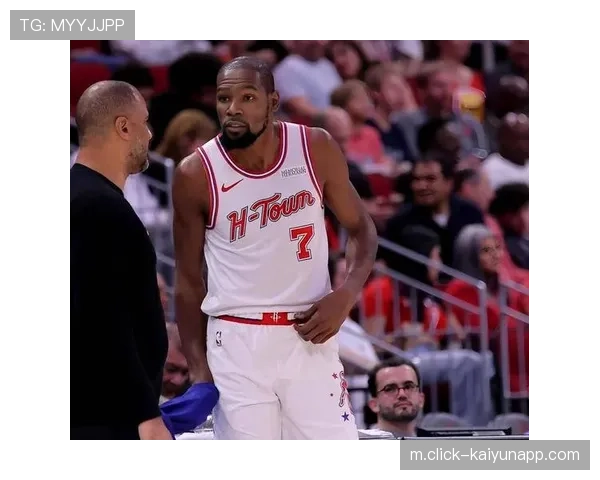 杜兰特开局手感冰凉后程调整 展现顶级球星韧性